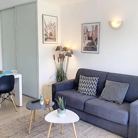 Cannes Rue D'Antibes Sunny Wide 1 Bedroom South With Balcony By Olam Properties アパート *